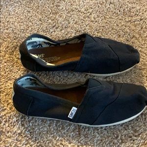Toms women’s size 7 black
